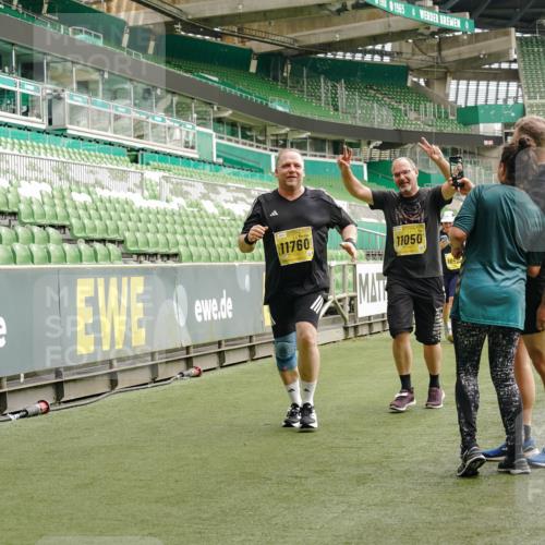 13.09.2026 - 21. swb-Marathon Bremen Michael Burmester http://msf.ph/oto/10425191 13.09.2026 10:47:45 Laufen im Stadion 10161, 10264, 10292, 10349, 10407, 10440, 10535, 10732, 10789, 10895, 10925, 10933, 10970, 11104, 11262, 11296, 11423, 11443, 11457, 11529, 11530, 11546, 11573, 11579, 11639, 11663, 11675, 11698, 12083, 12157, 12316, 12317, 12340, 12422, 12444, 12471, 12472, 12542, 12561, 10004, 10005, 10176, 10191, 10192, 10271, 10295, 10325, 10335, 10459, 10513, 10568, 10629, 10679, 10713, 10756, 10779, 10882, 10979, 10997, 10999, 11081, 11233, 11307, 11355 meine-sportfotos.de