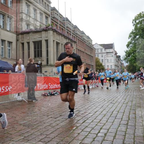 13.09.2026 - Kiel Lauf Yannick Fuchs http://msf.ph/oto/10425216 13.09.2026 11:01:53 Ziel 735, 2726, 2838, 2996, 3039, 4420, 5406, 5927, 6311, 6631, 6717, 7174, 7556, 8343, 8523, 8555, 9523, 10056, 10607, 11159, 11265, 11338, 11547, 12110, 12115, 955, 1018, 1347, 1425, 2424, 2616, 2722, 3039, 3224, 3554, 3626, 3662, 3982, 5451, 6619, 7191, 8307, 8576, 8724, 8934, 9134, 9525, 9695, 9869, 11056, 11465, 11474, 11502, 11505, 12010, 12283, 208, 540, 651, 709, 841, 845, 1651, 1660, 2451, 2778, 2902, 2958, 3942, 6998, 8218, 1744, 9525, 11056, 11502 meine-sportfotos.de