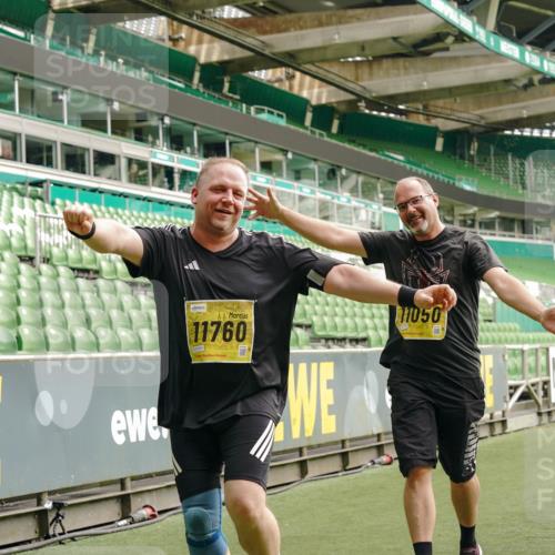 13.09.2026 - 21. swb-Marathon Bremen Michael Burmester http://msf.ph/oto/10425253 13.09.2026 10:47:47 Laufen im Stadion 10161, 10264, 10292, 10349, 10407, 10440, 10535, 10732, 10789, 10895, 10925, 10933, 10970, 11104, 11262, 11296, 11423, 11443, 11457, 11529, 11530, 11546, 11573, 11579, 11639, 11663, 11698, 12083, 12157, 12316, 12317, 12340, 12422, 12444, 12471, 12472, 12542, 12561, 10004, 10005, 10176, 10191, 10192, 10271, 10295, 10325, 10335, 10344, 10459, 10513, 10568, 10629, 10679, 10713, 10756, 10779, 10882, 10979, 10997, 10999, 11081, 11233, 11307, 11355 meine-sportfotos.de