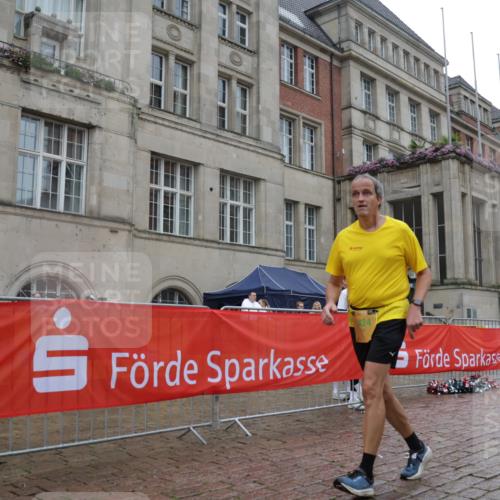 13.09.2026 - Kiel Lauf Yannick Fuchs http://msf.ph/oto/10425325 13.09.2026 11:02:04 Ziel 208, 540, 651, 709, 841, 845, 1651, 1660, 2451, 2726, 2778, 2902, 2958, 2996, 3942, 3977, 4848, 5465, 6311, 6332, 6407, 6408, 7244, 8343, 8523, 8793, 8974, 9448, 9523, 9856, 10056, 10531, 11466, 11959, 735, 955, 1347, 1425, 2424, 2616, 2722, 2838, 3039, 3224, 3554, 3626, 3982, 4420, 5406, 5927, 6619, 6631, 6717, 7174, 7556, 8555, 8934, 9695, 10607, 11159, 11265, 11338, 11465, 11547, 484, 649, 2322, 2895, 3443, 6998, 7005, 8218, 9732 meine-sportfotos.de