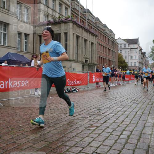 13.09.2026 - Kiel Lauf Yannick Fuchs http://msf.ph/oto/10425341 13.09.2026 11:02:07 Ziel 208, 540, 651, 709, 841, 845, 1651, 1660, 2451, 2726, 2778, 2902, 2958, 3942, 3977, 4848, 5465, 6311, 6332, 6407, 6408, 6998, 7244, 8343, 8793, 8974, 9448, 9523, 9856, 10056, 10531, 11466, 11546, 11959, 735, 955, 1347, 1425, 2616, 2722, 2838, 2996, 3039, 3224, 3554, 3982, 4420, 5406, 5927, 6311, 6619, 6631, 6717, 7174, 7556, 8523, 8555, 8934, 9523, 9695, 10607, 11159, 11265, 11338, 11465, 11547, 484, 649, 2322, 2895, 3443, 7005, 8218, 9732 meine-sportfotos.de