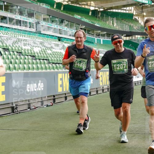 13.09.2026 - 21. swb-Marathon Bremen Michael Burmester http://msf.ph/oto/10425358 13.09.2026 13:24:33 Laufen im Stadion 137, 182, 213, 294, 324, 434, 505, 533, 548, 708, 721, 723, 739, 743, 752, 815, 818, 1273, 1331, 1463, 1471, 1491, 1504, 1515, 1561, 1597, 1598, 1830, 1944, 2059, 2095, 2211, 2252, 2267, 2271, 2286, 2312, 2323, 2354, 2445, 2465, 2483, 2495, 2497, 2503, 2506, 2554, 2571, 2644, 2752, 2768, 2776, 2833, 2896, 2936, 2968, 3005, 3142, 3211, 3259, 3282, 3288, 3289, 3292, 3298, 3306, 3312, 3329, 3364, 3381, 3390, 3395, 3423, 3447, 3559, 3727, 3770, 3819, 4466, 4467 meine-sportfotos.de