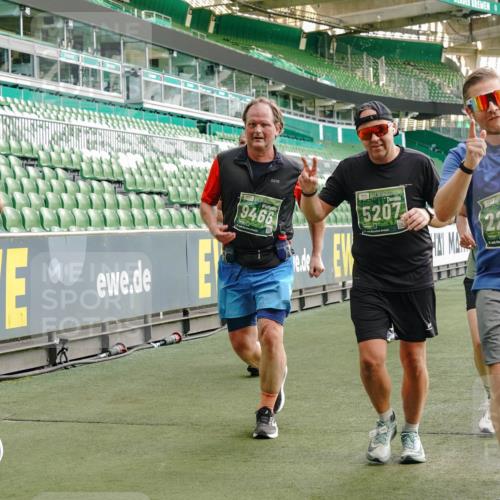 13.09.2026 - 21. swb-Marathon Bremen Michael Burmester http://msf.ph/oto/10425365 13.09.2026 13:24:33 Laufen im Stadion 137, 182, 213, 294, 324, 434, 505, 533, 548, 708, 721, 723, 739, 743, 752, 815, 818, 1273, 1331, 1463, 1471, 1491, 1504, 1515, 1561, 1597, 1598, 1830, 1944, 2059, 2095, 2211, 2252, 2267, 2271, 2286, 2312, 2323, 2354, 2445, 2465, 2483, 2495, 2497, 2503, 2506, 2554, 2571, 2644, 2752, 2768, 2776, 2833, 2896, 2936, 2968, 3005, 3142, 3211, 3259, 3282, 3288, 3289, 3292, 3298, 3306, 3312, 3329, 3364, 3381, 3390, 3395, 3423, 3447, 3559, 3727, 3770, 3819, 4466, 4467 meine-sportfotos.de