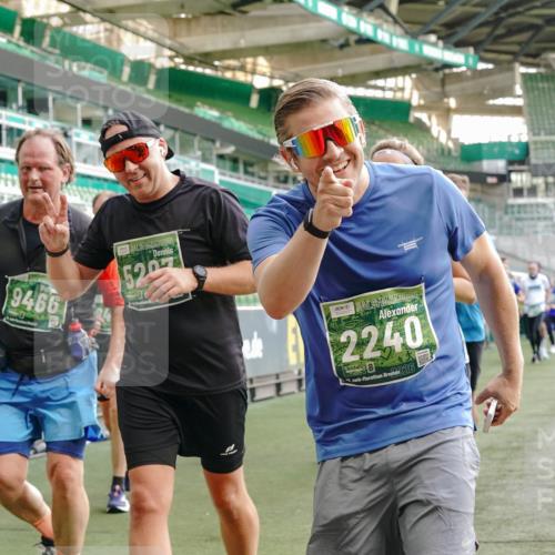 13.09.2026 - 21. swb-Marathon Bremen Michael Burmester http://msf.ph/oto/10425384 13.09.2026 13:24:33 Laufen im Stadion 137, 182, 213, 294, 324, 434, 505, 533, 548, 708, 721, 723, 739, 743, 752, 815, 818, 1273, 1331, 1463, 1471, 1491, 1504, 1515, 1561, 1597, 1598, 1830, 1944, 2059, 2095, 2211, 2252, 2267, 2271, 2286, 2312, 2323, 2354, 2445, 2465, 2483, 2495, 2497, 2503, 2506, 2554, 2571, 2644, 2752, 2768, 2776, 2833, 2896, 2936, 2968, 3005, 3142, 3211, 3259, 3282, 3288, 3289, 3292, 3298, 3306, 3312, 3329, 3364, 3381, 3390, 3395, 3423, 3447, 3559, 3727, 3770, 3819, 4466, 4467 meine-sportfotos.de