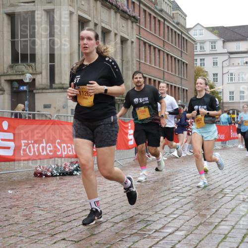 13.09.2026 - Kiel Lauf Yannick Fuchs http://msf.ph/oto/10425460 13.09.2026 11:02:25 Ziel 484, 649, 935, 1693, 2299, 2322, 3102, 3414, 6878, 7005, 8036, 8517, 9732, 11135, 11256, 11261, 11301, 11942, 12085, 12578, 12640, 12697, 208, 540, 651, 709, 735, 841, 845, 1651, 1660, 2451, 2726, 2778, 2895, 2902, 2958, 2996, 3443, 3942, 3977, 4420, 4848, 5465, 6311, 6332, 6407, 6408, 6998, 7005, 7244, 7556, 8218, 8343, 8523, 8793, 8974, 9448, 9523, 9732, 9738, 9856, 10020, 10056, 10531, 11159, 11265, 11338, 11466, 11546, 12578, 415, 1298, 3947, 4562, 4648, 4984 meine-sportfotos.de