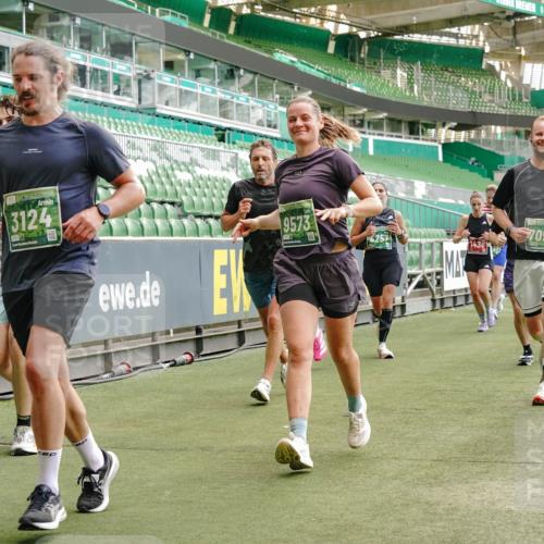 13.09.2026 - 21. swb-Marathon Bremen Michael Burmester http://msf.ph/oto/10425503 13.09.2026 13:01:49 Laufen im Stadion 150, 242, 282, 318, 440, 531, 687, 722, 930, 936, 946, 1006, 1067, 1163, 1250, 1436, 1448, 1582, 1896, 2033, 2047, 2062, 2292, 2345, 2370, 2378, 2409, 2427, 2485, 2490, 2491, 2560, 2561, 2627, 2638, 2658, 2666, 2668, 2700, 2708, 2781, 2906, 2967, 2987, 3013, 3044, 3163, 3164, 3168, 3173, 3187, 3248, 3294, 3334, 3372, 3374, 3375, 3385, 3392, 3524, 3526, 3527, 3603, 3642, 3667, 3721, 3774, 3806, 3852, 3856, 3893, 4000, 4506, 4558 meine-sportfotos.de