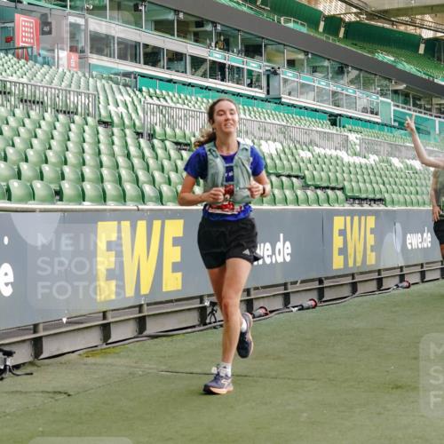 13.09.2026 - 21. swb-Marathon Bremen Michael Burmester http://msf.ph/oto/10425508 13.09.2026 13:24:40 Laufen im Stadion 137, 182, 213, 294, 324, 434, 505, 533, 548, 721, 723, 739, 743, 752, 815, 818, 1273, 1463, 1471, 1491, 1504, 1515, 1561, 1597, 1598, 1830, 1944, 2059, 2095, 2211, 2252, 2267, 2271, 2286, 2312, 2323, 2354, 2445, 2465, 2483, 2495, 2497, 2503, 2506, 2554, 2571, 2591, 2644, 2752, 2768, 2776, 2833, 2878, 2896, 2936, 2968, 2981, 3005, 3142, 3211, 3259, 3282, 3288, 3289, 3292, 3298, 3306, 3312, 3329, 3364, 3381, 3390, 3395, 3423, 3447, 3770, 3819, 4466 meine-sportfotos.de