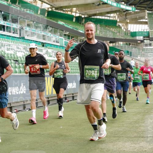 13.09.2026 - 21. swb-Marathon Bremen Michael Burmester http://msf.ph/oto/10425541 13.09.2026 13:01:50 Laufen im Stadion 150, 242, 282, 318, 440, 531, 687, 722, 930, 936, 946, 1006, 1067, 1163, 1250, 1436, 1448, 1582, 1896, 2033, 2047, 2062, 2292, 2345, 2370, 2378, 2409, 2427, 2485, 2490, 2491, 2560, 2561, 2627, 2638, 2658, 2666, 2668, 2700, 2708, 2781, 2906, 2967, 2987, 3013, 3044, 3163, 3164, 3168, 3173, 3187, 3248, 3294, 3334, 3372, 3374, 3375, 3385, 3392, 3524, 3526, 3527, 3603, 3642, 3667, 3721, 3774, 3806, 3852, 3856, 3893, 4000, 4506, 4558 meine-sportfotos.de