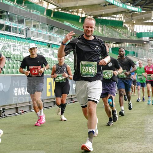 13.09.2026 - 21. swb-Marathon Bremen Michael Burmester http://msf.ph/oto/10425558 13.09.2026 13:01:50 Laufen im Stadion 150, 242, 282, 318, 440, 531, 687, 722, 930, 936, 946, 1006, 1067, 1163, 1250, 1436, 1448, 1582, 1896, 2033, 2047, 2062, 2292, 2345, 2370, 2378, 2409, 2427, 2485, 2490, 2491, 2560, 2561, 2627, 2638, 2658, 2666, 2668, 2700, 2708, 2781, 2906, 2967, 2987, 3013, 3044, 3163, 3164, 3168, 3173, 3187, 3248, 3294, 3334, 3372, 3374, 3375, 3385, 3392, 3524, 3526, 3527, 3603, 3642, 3667, 3721, 3774, 3806, 3852, 3856, 3893, 4000, 4506, 4558 meine-sportfotos.de