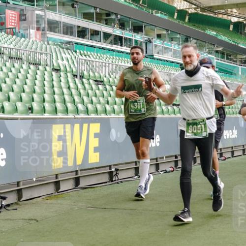 13.09.2026 - 21. swb-Marathon Bremen Michael Burmester http://msf.ph/oto/10425571 13.09.2026 13:24:43 Laufen im Stadion 137, 182, 213, 294, 324, 434, 505, 543, 548, 721, 723, 739, 743, 752, 815, 818, 966, 1273, 1410, 1463, 1471, 1491, 1504, 1515, 1561, 1597, 1598, 1830, 1944, 1953, 2059, 2095, 2211, 2252, 2267, 2271, 2286, 2312, 2323, 2354, 2445, 2465, 2483, 2495, 2497, 2503, 2506, 2554, 2571, 2591, 2644, 2752, 2768, 2776, 2833, 2878, 2896, 2936, 2968, 2981, 3005, 3142, 3211, 3259, 3282, 3288, 3289, 3292, 3298, 3306, 3312, 3329, 3364, 3381, 3390, 3395, 3423, 3447, 3770, 3819, 4466 meine-sportfotos.de