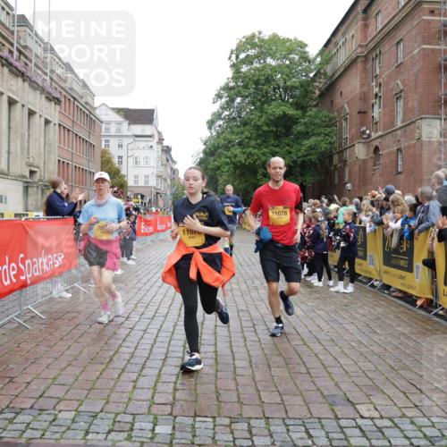 13.09.2026 - Kiel Lauf Yannick Fuchs http://msf.ph/oto/10425591 13.09.2026 09:46:11 Ziel 442, 1415, 2482, 3052, 3954, 4909, 4910, 4918, 5234, 5855, 5955, 6732, 7015, 7308, 8125, 10203, 10685, 10898, 11076, 11078, 557, 1415, 1418, 2127, 2788, 3025, 3142, 3301, 3974, 4413, 4569, 4909, 4910, 5234, 5511, 5757, 5829, 7202, 7349, 7572, 7911, 7924, 8126, 8244, 8611, 8859, 9841, 10036, 10142, 10392, 10445, 10719, 12374, 12841, 167, 181, 3361, 6577, 6857, 9832, 10117, 10913, 11316, 11859, 11861, 12173, 12495, 12621, 1023, 1579, 6038, 8126 meine-sportfotos.de