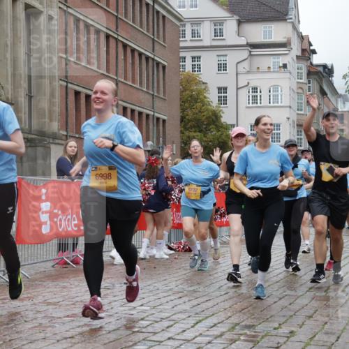 13.09.2026 - Kiel Lauf Yannick Fuchs http://msf.ph/oto/10425607 13.09.2026 11:02:45 Ziel 415, 1298, 3207, 3947, 4562, 4648, 4984, 4986, 5479, 5712, 6071, 6548, 8914, 10648, 11064, 11717, 484, 649, 935, 1693, 2299, 2322, 2895, 3102, 3414, 3443, 3670, 3968, 6375, 6878, 6998, 7005, 7389, 8036, 8218, 8517, 9732, 9738, 9745, 10020, 11135, 11256, 11261, 11301, 11384, 11546, 11942, 12085, 12578, 12640, 12697, 1095, 1635, 2055, 2796, 3513, 3635, 3912, 4478, 4781, 5046, 6483, 6768, 6934, 9070, 9108, 9663, 10165 meine-sportfotos.de