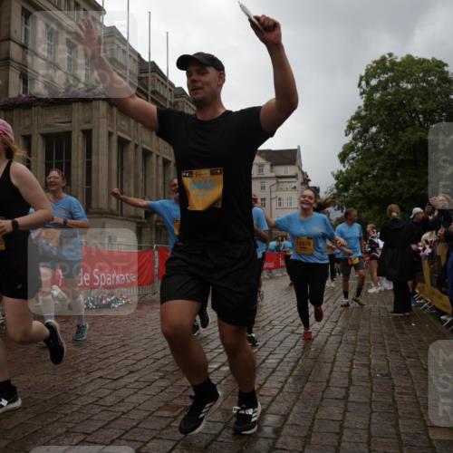 13.09.2026 - Kiel Lauf Yannick Fuchs http://msf.ph/oto/10425631 13.09.2026 11:02:48 Ziel 415, 1298, 2055, 3947, 4562, 4648, 4984, 4986, 5479, 5712, 6071, 6483, 6548, 6969, 6974, 7968, 8084, 8914, 10648, 11064, 11717, 484, 649, 935, 1693, 2299, 2322, 2895, 3102, 3207, 3414, 3443, 3670, 3968, 6375, 6878, 7005, 7389, 8036, 8218, 8517, 9732, 9738, 9745, 10020, 11135, 11256, 11261, 11301, 11384, 11942, 12085, 12578, 12640, 12697, 986, 1095, 1635, 2796, 3513, 3621, 3635, 3912, 4478, 4781, 5046, 5998, 6768, 6934, 8782, 9070, 9108, 9202, 9663, 10165, 12550 meine-sportfotos.de