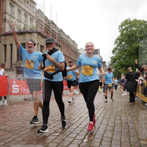 13.09.2026 - Kiel Lauf Yannick Fuchs http://msf.ph/oto/10425651 13.09.2026 11:02:49 Ziel 415, 1298, 2055, 3947, 4562, 4648, 4984, 4986, 5479, 5712, 6071, 6483, 6548, 6934, 6969, 6974, 7968, 8084, 8914, 9108, 10648, 11064, 11717, 484, 649, 935, 1693, 2299, 2322, 2895, 3102, 3207, 3414, 3443, 3670, 3968, 6375, 6878, 7005, 7389, 8036, 8517, 8914, 9732, 9745, 10020, 11135, 11256, 11261, 11301, 11384, 11942, 12085, 12578, 12640, 12697, 986, 1095, 1635, 2796, 3513, 3621, 3635, 3912, 4478, 4781, 5046, 5998, 6768, 8782, 9070, 9202, 9663, 10165, 12550 meine-sportfotos.de