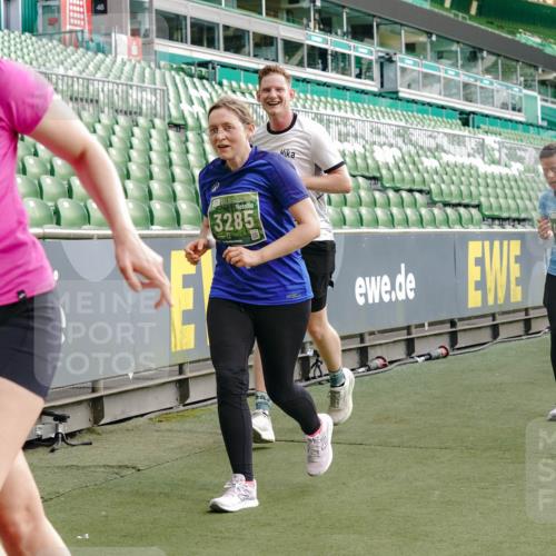 13.09.2026 - 21. swb-Marathon Bremen Michael Burmester http://msf.ph/oto/10425704 13.09.2026 13:24:46 Laufen im Stadion 137, 182, 213, 294, 324, 434, 505, 543, 548, 721, 723, 739, 743, 752, 815, 818, 966, 1273, 1410, 1463, 1471, 1491, 1504, 1515, 1561, 1597, 1598, 1830, 1944, 1953, 2059, 2095, 2211, 2252, 2267, 2271, 2286, 2312, 2323, 2354, 2445, 2465, 2483, 2495, 2497, 2503, 2506, 2554, 2571, 2591, 2644, 2752, 2768, 2776, 2833, 2878, 2896, 2936, 2968, 2981, 3005, 3142, 3211, 3259, 3282, 3288, 3289, 3292, 3298, 3306, 3312, 3329, 3364, 3381, 3390, 3395, 3447, 3770, 4466 meine-sportfotos.de