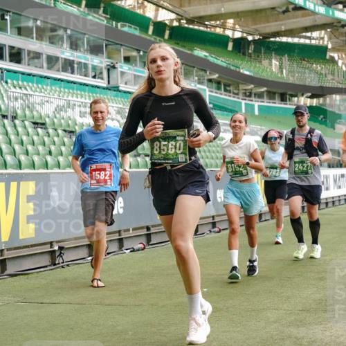 13.09.2026 - 21. swb-Marathon Bremen Michael Burmester http://msf.ph/oto/10425742 13.09.2026 13:01:56 Laufen im Stadion 150, 242, 282, 318, 440, 531, 687, 722, 930, 936, 946, 1006, 1067, 1163, 1250, 1436, 1448, 1582, 1896, 2033, 2047, 2062, 2292, 2345, 2364, 2370, 2378, 2409, 2427, 2485, 2490, 2491, 2560, 2561, 2627, 2638, 2658, 2666, 2668, 2708, 2781, 2967, 2987, 3013, 3044, 3163, 3164, 3173, 3187, 3248, 3258, 3294, 3334, 3372, 3374, 3375, 3385, 3392, 3524, 3526, 3527, 3603, 3642, 3667, 3721, 3774, 3806, 3852, 3856, 3893, 4000, 4506, 4558 meine-sportfotos.de