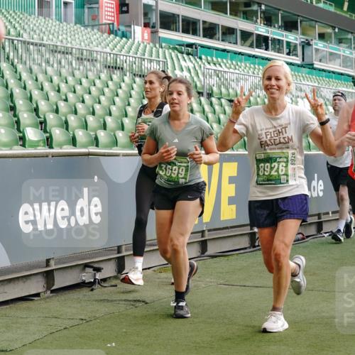 13.09.2026 - 21. swb-Marathon Bremen Michael Burmester http://msf.ph/oto/10425819 13.09.2026 13:24:50 Laufen im Stadion 137, 182, 213, 294, 324, 434, 505, 543, 548, 721, 723, 739, 743, 752, 815, 818, 966, 1273, 1410, 1459, 1463, 1471, 1491, 1504, 1515, 1561, 1597, 1598, 1830, 1944, 1953, 2058, 2059, 2095, 2211, 2252, 2267, 2271, 2286, 2308, 2312, 2323, 2354, 2445, 2465, 2483, 2495, 2497, 2503, 2506, 2554, 2571, 2591, 2644, 2752, 2762, 2768, 2776, 2833, 2878, 2896, 2936, 2968, 2981, 3005, 3142, 3211, 3259, 3282, 3288, 3289, 3292, 3298, 3306, 3312, 3329, 3364, 3381, 3390, 3395, 3770, 4466 meine-sportfotos.de