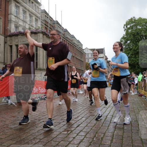 13.09.2026 - Kiel Lauf Yannick Fuchs http://msf.ph/oto/10425837 13.09.2026 11:03:15 Ziel 986, 1923, 2254, 2975, 3621, 3635, 4658, 4757, 5893, 5998, 6224, 6319, 6669, 8130, 8136, 8204, 8288, 8782, 9059, 9063, 9202, 9614, 9819, 10806, 12550, 415, 1095, 1298, 1635, 2055, 2796, 3513, 3635, 3912, 3947, 4478, 4562, 4648, 4781, 4984, 4986, 5046, 5479, 5712, 6071, 6483, 6548, 6768, 6934, 6969, 6974, 7968, 8084, 9070, 9108, 9663, 10165, 10648, 10664, 10999, 11064, 11255, 11717, 11736, 11846, 697, 1698, 2724, 2846, 2878, 3155, 3744, 4074, 4854, 6341, 6525, 7282, 7656 meine-sportfotos.de