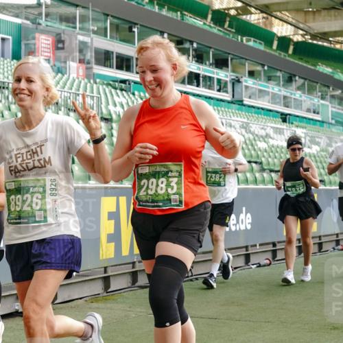 13.09.2026 - 21. swb-Marathon Bremen Michael Burmester http://msf.ph/oto/10425858 13.09.2026 13:24:51 Laufen im Stadion 137, 182, 213, 294, 324, 434, 505, 543, 548, 721, 723, 739, 743, 752, 815, 818, 966, 1273, 1410, 1459, 1463, 1471, 1491, 1504, 1515, 1561, 1597, 1598, 1830, 1944, 1953, 2058, 2059, 2095, 2211, 2252, 2267, 2271, 2286, 2308, 2312, 2323, 2354, 2445, 2465, 2483, 2495, 2497, 2503, 2506, 2554, 2571, 2591, 2644, 2752, 2762, 2768, 2776, 2833, 2878, 2896, 2936, 2968, 2981, 3005, 3142, 3211, 3259, 3282, 3288, 3289, 3292, 3298, 3306, 3312, 3329, 3364, 3381, 3390, 3395, 3770 meine-sportfotos.de