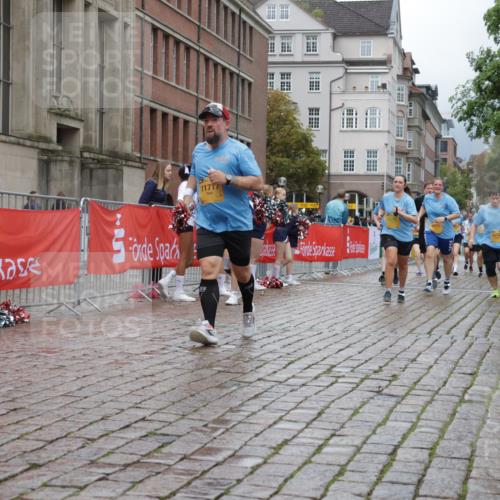 13.09.2026 - Kiel Lauf Yannick Fuchs http://msf.ph/oto/10425875 13.09.2026 11:03:18 Ziel 697, 986, 1923, 2254, 2878, 2975, 3621, 4658, 4757, 5893, 6224, 6319, 6669, 7282, 7656, 8130, 8136, 8204, 8288, 9059, 9063, 9614, 9819, 10806, 415, 986, 1095, 1298, 1635, 2055, 2796, 3513, 3621, 3635, 3912, 4478, 4781, 5046, 5712, 5998, 6071, 6483, 6548, 6768, 6934, 6969, 6974, 7968, 8084, 8782, 9070, 9108, 9202, 9663, 10165, 10664, 10999, 11064, 11255, 11717, 11736, 11846, 12550, 1698, 2724, 2846, 3155, 3744, 4074, 4854, 6341, 6524, 6525 meine-sportfotos.de