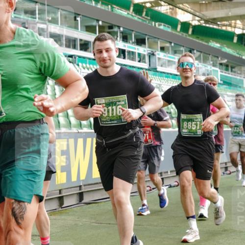 13.09.2026 - 21. swb-Marathon Bremen Michael Burmester http://msf.ph/oto/10426004 13.09.2026 13:24:55 Laufen im Stadion 137, 182, 213, 294, 324, 434, 505, 543, 548, 721, 723, 739, 743, 752, 815, 818, 966, 1273, 1410, 1443, 1459, 1463, 1471, 1491, 1504, 1515, 1561, 1597, 1598, 1830, 1944, 1953, 2058, 2059, 2095, 2211, 2252, 2267, 2271, 2286, 2298, 2308, 2312, 2323, 2354, 2445, 2465, 2483, 2495, 2497, 2503, 2506, 2554, 2571, 2591, 2644, 2752, 2762, 2768, 2776, 2833, 2878, 2896, 2936, 2968, 2981, 3005, 3142, 3211, 3259, 3282, 3288, 3289, 3292, 3298, 3306, 3312, 3329, 3364, 3381, 3390, 3395 meine-sportfotos.de