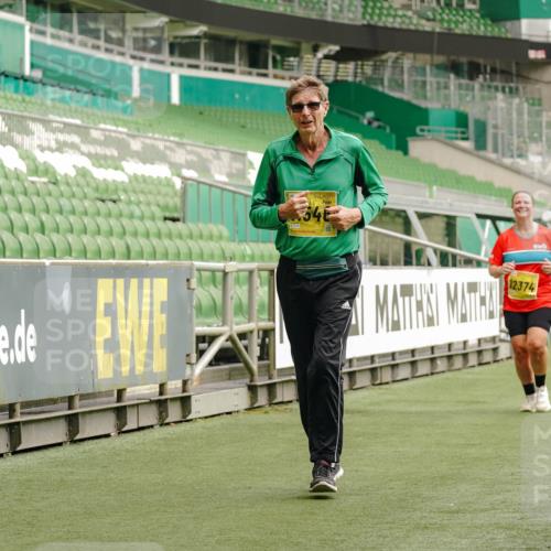 13.09.2026 - 21. swb-Marathon Bremen Michael Burmester http://msf.ph/oto/10426020 13.09.2026 10:49:00 Laufen im Stadion 10264, 10292, 10407, 10413, 10440, 10732, 10754, 10789, 10925, 11104, 11254, 11262, 11423, 11443, 11541, 11663, 11698, 11712, 11851, 11942, 11980, 12083, 12340, 12440, 12444, 12471, 12472, 12542, 12561, 10137, 10191, 10192, 10194, 10202, 10242, 10344, 10430, 10472, 10524, 10568, 10600, 10651, 10679, 10713, 10979, 11050, 11081, 11181, 11200, 11244, 11296, 11309, 11367, 11529, 11546, 11574, 11675, 11709, 11760, 11821, 12089, 12153, 12177, 12178 meine-sportfotos.de
