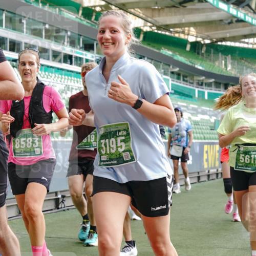 13.09.2026 - 21. swb-Marathon Bremen Michael Burmester http://msf.ph/oto/10426044 13.09.2026 13:24:57 Laufen im Stadion 137, 182, 213, 294, 324, 434, 505, 543, 548, 721, 723, 739, 743, 752, 815, 818, 966, 1273, 1410, 1443, 1459, 1463, 1471, 1491, 1504, 1515, 1561, 1597, 1598, 1830, 1944, 1953, 2058, 2059, 2095, 2211, 2252, 2267, 2271, 2286, 2298, 2308, 2312, 2323, 2354, 2445, 2465, 2483, 2495, 2497, 2503, 2506, 2554, 2571, 2591, 2644, 2752, 2762, 2768, 2776, 2833, 2878, 2896, 2936, 2968, 2981, 3005, 3142, 3211, 3259, 3282, 3288, 3289, 3292, 3298, 3306, 3312, 3329, 3364, 3381, 3390, 3395 meine-sportfotos.de