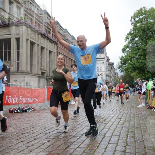 13.09.2026 - Kiel Lauf Yannick Fuchs http://msf.ph/oto/10426087 13.09.2026 11:03:41 Ziel 643, 1505, 1698, 3049, 3155, 5377, 5588, 5820, 6524, 6525, 9331, 9363, 9581, 9955, 12650, 697, 986, 1923, 2254, 2724, 2846, 2878, 2975, 3621, 3744, 4074, 4658, 4757, 4854, 5893, 5998, 6224, 6319, 6341, 6669, 6953, 7282, 7656, 8130, 8136, 8204, 8288, 8782, 8946, 9059, 9063, 9202, 9614, 9819, 10806, 12550, 1089, 1699, 2262, 2807, 2930, 3120, 7205, 7413, 7764, 8107, 9180, 10567, 10856, 11172, 11381, 11930, 12465, 986, 1635, 3621, 3635, 5998, 8782 meine-sportfotos.de
