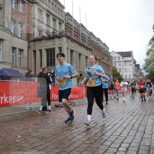 13.09.2026 - Kiel Lauf Yannick Fuchs http://msf.ph/oto/10426111 13.09.2026 11:03:42 Ziel 643, 1505, 1698, 2807, 3049, 3155, 5377, 5588, 5820, 6524, 6525, 9331, 9363, 9581, 9955, 12650, 697, 986, 1923, 2254, 2724, 2846, 2878, 2975, 3155, 3621, 3744, 4074, 4658, 4757, 4854, 5893, 6224, 6319, 6341, 6669, 6953, 7282, 7656, 8130, 8136, 8204, 8288, 8782, 8946, 9059, 9063, 9202, 9363, 9614, 9819, 10806, 12550, 12650, 1089, 1699, 1902, 1906, 2262, 2930, 3120, 7205, 7413, 7764, 8107, 9180, 10567, 10856, 11172, 11381, 11930, 12465, 986, 1635, 3621, 3635, 5998, 8782 meine-sportfotos.de