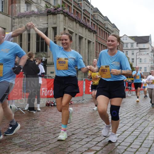13.09.2026 - Kiel Lauf Yannick Fuchs http://msf.ph/oto/10426188 13.09.2026 11:03:49 Ziel 643, 1089, 1505, 1699, 2262, 2807, 2930, 3049, 5377, 5588, 5820, 7205, 9331, 9581, 9955, 10856, 11172, 11930, 697, 1698, 1923, 2254, 2724, 2846, 2878, 3155, 3744, 4074, 4658, 4854, 5893, 6224, 6341, 6524, 6525, 6953, 7282, 7656, 8136, 8204, 8288, 8946, 9059, 9363, 9614, 10806, 12650, 1902, 1906, 3120, 3378, 4936, 5007, 5008, 7413, 7764, 8107, 9180, 10130, 10567, 11381, 12465, 986, 1923, 2975, 3621, 4757, 5893, 6319, 6669, 8782 meine-sportfotos.de