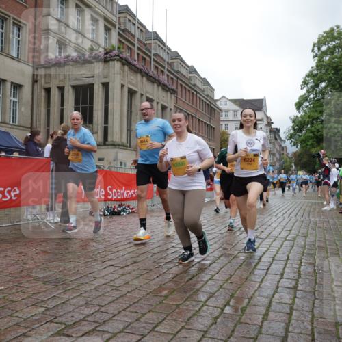 13.09.2026 - Kiel Lauf Yannick Fuchs http://msf.ph/oto/10426217 13.09.2026 11:03:52 Ziel 643, 1089, 1505, 1699, 2262, 2807, 2930, 3120, 5377, 7205, 7413, 7764, 9180, 9581, 10567, 10856, 11172, 11930, 697, 1698, 2254, 2724, 2846, 2878, 3049, 3155, 3744, 4074, 4658, 4854, 5588, 5820, 6224, 6341, 6524, 6525, 6953, 7282, 7656, 8288, 8946, 9331, 9363, 9614, 9955, 10806, 12650, 978, 1902, 1906, 2062, 3378, 4936, 5007, 5008, 7016, 8107, 10130, 11151, 11152, 11381, 12465, 1923, 2254, 2975, 4658, 4757, 5893, 6224, 6319, 6669 meine-sportfotos.de