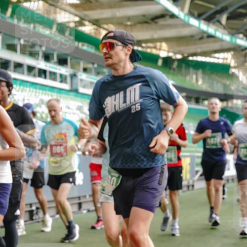 13.09.2026 - 21. swb-Marathon Bremen Michael Burmester http://msf.ph/oto/10426228 13.09.2026 13:25:02 Laufen im Stadion 137, 182, 213, 294, 324, 505, 530, 543, 548, 721, 723, 739, 743, 752, 815, 818, 966, 1273, 1410, 1443, 1459, 1463, 1471, 1491, 1504, 1515, 1561, 1597, 1598, 1744, 1830, 1944, 1953, 2058, 2059, 2095, 2211, 2252, 2267, 2271, 2286, 2298, 2308, 2312, 2323, 2354, 2445, 2465, 2483, 2495, 2497, 2503, 2506, 2554, 2571, 2591, 2644, 2752, 2762, 2768, 2776, 2833, 2878, 2896, 2936, 2981, 3005, 3142, 3211, 3259, 3288, 3289, 3298, 3306, 3312, 3329, 3364, 3381, 3390 meine-sportfotos.de