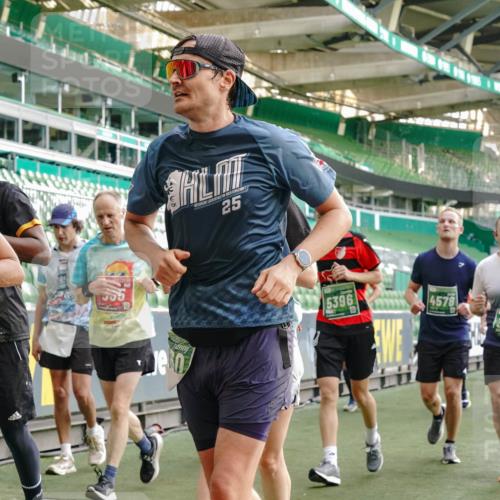 13.09.2026 - 21. swb-Marathon Bremen Michael Burmester http://msf.ph/oto/10426242 13.09.2026 13:25:02 Laufen im Stadion 137, 182, 213, 294, 324, 505, 530, 543, 548, 721, 723, 739, 743, 752, 815, 818, 966, 1273, 1410, 1443, 1459, 1463, 1471, 1491, 1504, 1515, 1561, 1597, 1598, 1744, 1830, 1944, 1953, 2058, 2059, 2095, 2211, 2252, 2267, 2271, 2286, 2298, 2308, 2312, 2323, 2354, 2445, 2465, 2483, 2495, 2497, 2503, 2506, 2554, 2571, 2591, 2644, 2752, 2762, 2768, 2776, 2833, 2878, 2896, 2936, 2981, 3005, 3142, 3211, 3259, 3288, 3289, 3298, 3306, 3312, 3329, 3364, 3381, 3390 meine-sportfotos.de