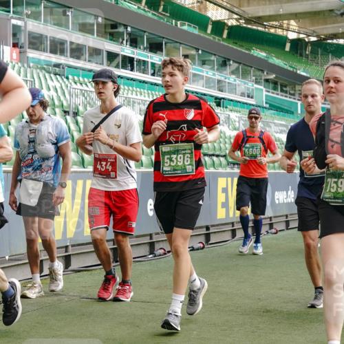 13.09.2026 - 21. swb-Marathon Bremen Michael Burmester http://msf.ph/oto/10426249 13.09.2026 13:25:03 Laufen im Stadion 137, 182, 213, 294, 324, 505, 530, 543, 548, 645, 721, 723, 739, 743, 752, 815, 818, 966, 1273, 1410, 1443, 1459, 1463, 1471, 1491, 1504, 1515, 1561, 1597, 1598, 1744, 1828, 1830, 1944, 1953, 2058, 2059, 2095, 2211, 2252, 2267, 2271, 2286, 2298, 2308, 2312, 2323, 2354, 2445, 2465, 2483, 2495, 2497, 2503, 2506, 2554, 2571, 2591, 2644, 2752, 2762, 2768, 2776, 2833, 2878, 2896, 2936, 2981, 3005, 3142, 3211, 3259, 3288, 3289, 3298, 3306, 3312, 3329, 3364, 3381, 3390 meine-sportfotos.de