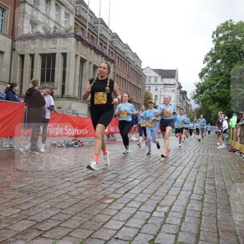 13.09.2026 - Kiel Lauf Yannick Fuchs http://msf.ph/oto/10426260 13.09.2026 11:03:59 Ziel 1089, 1699, 1902, 1906, 2262, 2930, 3120, 5007, 5008, 7205, 7413, 7764, 8107, 9180, 10567, 10856, 11381, 11930, 12465, 643, 1505, 1698, 2724, 2807, 2846, 3049, 3155, 3744, 4074, 4854, 5377, 5588, 5820, 6341, 6524, 6525, 6953, 8946, 9331, 9363, 9581, 9955, 11172, 11930, 12650, 460, 978, 1204, 1316, 2062, 2654, 3195, 3336, 3378, 3961, 3963, 4936, 5806, 6092, 6310, 7016, 7451, 8835, 10130, 10776, 11151, 11152, 11856, 697, 2254, 2846, 2878, 4074, 4658, 6224 meine-sportfotos.de