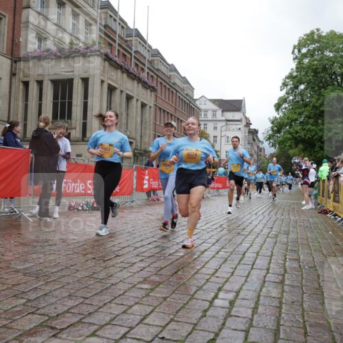 13.09.2026 - Kiel Lauf Yannick Fuchs http://msf.ph/oto/10426268 13.09.2026 11:04:00 Ziel 1089, 1699, 1902, 1906, 2262, 2930, 3120, 3378, 5007, 5008, 7205, 7413, 7764, 8107, 9180, 10567, 10856, 11381, 12465, 643, 1089, 1505, 1698, 2724, 2807, 3049, 3155, 3744, 4074, 4854, 5377, 5588, 5820, 6341, 6524, 6525, 6953, 8946, 9331, 9363, 9581, 9955, 11172, 11930, 12650, 460, 978, 1204, 1316, 2062, 2654, 3195, 3336, 3961, 3963, 4936, 5806, 6092, 6310, 7016, 7451, 8835, 10130, 10776, 11151, 11152, 11856, 697, 2254, 2846, 2878, 4074, 4658, 6224 meine-sportfotos.de