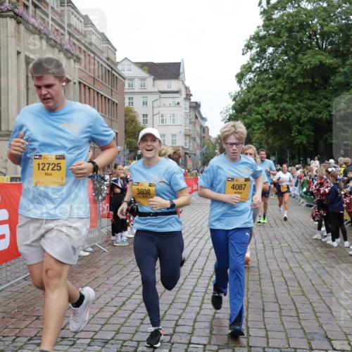 13.09.2026 - Kiel Lauf Yannick Fuchs http://msf.ph/oto/10426278 13.09.2026 09:46:51 Ziel 1402, 2527, 2718, 2779, 3808, 4087, 4906, 6207, 6638, 7190, 7213, 7446, 7921, 8409, 8887, 8994, 9141, 9385, 10322, 10731, 12725, 167, 181, 288, 442, 3033, 3035, 3361, 4906, 6048, 6355, 6577, 6857, 7439, 7675, 7754, 8929, 9832, 10117, 10177, 10913, 10946, 11316, 11859, 11861, 12173, 12495, 12552, 12621, 2759, 4238, 4940, 5217, 5351, 6074, 7461, 7731, 9091, 10009, 10224, 10301, 10742, 10744, 11862, 11964, 12622, 442, 3052, 3954, 5855, 8125 meine-sportfotos.de