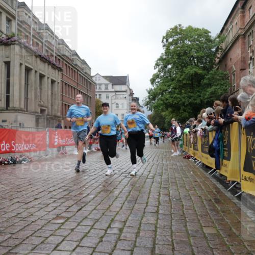 13.09.2026 - Kiel Lauf Yannick Fuchs http://msf.ph/oto/10426303 13.09.2026 11:04:05 Ziel 978, 1902, 1906, 3120, 3378, 4936, 5007, 5008, 7413, 7764, 8107, 9180, 10130, 10567, 11381, 12465, 643, 1089, 1505, 1698, 1699, 2262, 2807, 2930, 3049, 3155, 5377, 5588, 5820, 6524, 6525, 7205, 7413, 9180, 9331, 9363, 9581, 9955, 10856, 11172, 11930, 12650, 460, 1204, 1316, 2062, 2654, 2750, 3140, 3141, 3195, 3336, 3961, 3963, 5806, 6010, 6092, 6310, 6962, 6963, 7016, 7451, 7686, 8835, 9806, 10776, 11050, 11151, 11152, 11856, 2846, 4074 meine-sportfotos.de