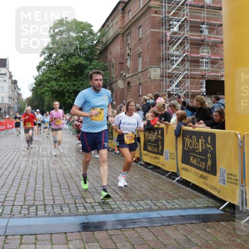 13.09.2026 - Kiel Lauf Yannick Fuchs http://msf.ph/oto/10426329 13.09.2026 09:46:54 Ziel 1402, 2527, 2718, 2759, 2779, 3808, 4087, 4238, 4940, 6074, 6207, 6638, 7190, 7213, 7446, 7731, 7921, 8409, 9141, 9385, 10301, 10322, 10731, 12622, 12725, 167, 181, 288, 2527, 3033, 3035, 3361, 4906, 6048, 6355, 6577, 6857, 7439, 7675, 7754, 8887, 8929, 8994, 9832, 10177, 10913, 10946, 11316, 11859, 11861, 12173, 12495, 12552, 12621, 1235, 2587, 5167, 5217, 5351, 7461, 8524, 9091, 10009, 10076, 10224, 10742, 10744, 11862, 11964, 12635, 181, 442, 3052, 3954, 5855, 8125 meine-sportfotos.de