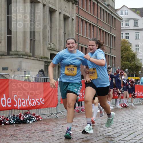 13.09.2026 - Kiel Lauf Yannick Fuchs http://msf.ph/oto/10426334 13.09.2026 11:04:09 Ziel 460, 978, 1204, 1316, 1902, 1906, 2062, 3336, 3378, 4936, 5007, 5008, 5806, 6092, 7016, 10130, 10776, 11151, 11152, 11381, 11856, 643, 1089, 1505, 1698, 1699, 2262, 2807, 2930, 3049, 3120, 5377, 5588, 5820, 6524, 6525, 7205, 7413, 7764, 8107, 9180, 9331, 9581, 9955, 10567, 10856, 11172, 11930, 12465, 567, 1554, 2298, 2654, 2662, 2750, 2758, 3140, 3141, 3195, 3961, 3963, 4155, 4870, 6010, 6310, 6962, 6963, 7157, 7451, 7686, 8835, 8956, 9067, 9806, 9980, 9987, 11050, 4074 meine-sportfotos.de