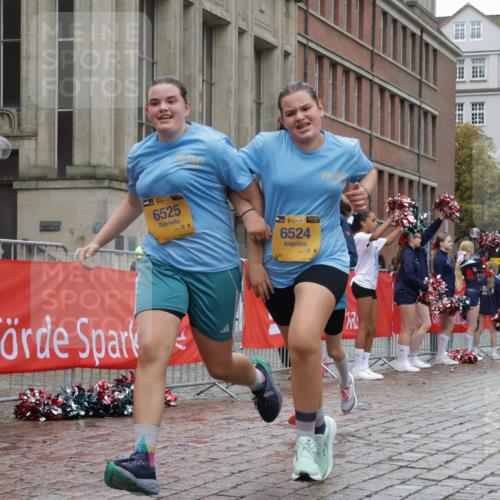 13.09.2026 - Kiel Lauf Yannick Fuchs http://msf.ph/oto/10426342 13.09.2026 11:04:09 Ziel 460, 978, 1204, 1316, 1902, 1906, 2062, 3336, 3378, 4936, 5007, 5008, 5806, 6092, 7016, 10130, 10776, 11151, 11152, 11381, 11856, 643, 1089, 1505, 1698, 1699, 2262, 2807, 2930, 3049, 3120, 5377, 5588, 5820, 6524, 6525, 7205, 7413, 7764, 8107, 9180, 9331, 9581, 9955, 10567, 10856, 11172, 11930, 12465, 567, 1554, 2298, 2654, 2662, 2750, 2758, 3140, 3141, 3195, 3961, 3963, 4155, 4870, 6010, 6310, 6962, 6963, 7157, 7451, 7686, 8835, 8956, 9067, 9806, 9980, 9987, 11050, 4074 meine-sportfotos.de
