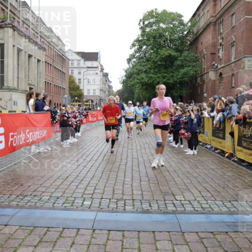 13.09.2026 - Kiel Lauf Yannick Fuchs http://msf.ph/oto/10426349 13.09.2026 09:46:56 Ziel 1402, 2718, 2759, 2779, 3808, 4087, 4238, 4940, 5217, 5351, 6074, 6207, 6638, 7190, 7213, 7446, 7731, 7921, 8409, 9141, 9385, 10009, 10301, 10322, 10731, 12622, 12725, 167, 181, 288, 2527, 3033, 3035, 3361, 4906, 6048, 6355, 6577, 6857, 7190, 7213, 7439, 7675, 7754, 8409, 8887, 8929, 8994, 9832, 10177, 10913, 10946, 11859, 11861, 12173, 12495, 12552, 12621, 1235, 2587, 5167, 7461, 8524, 9091, 10076, 10224, 10742, 10744, 11862, 11964, 12635, 167, 181, 442, 3954, 5855 meine-sportfotos.de