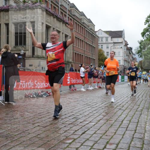 13.09.2026 - Kiel Lauf Yannick Fuchs http://msf.ph/oto/10426378 13.09.2026 11:04:17 Ziel 460, 978, 1204, 1316, 2062, 2654, 3195, 3336, 3961, 3963, 4936, 5806, 6092, 6310, 7016, 7451, 7686, 8835, 10130, 10776, 11151, 11152, 11856, 12179, 643, 1089, 1505, 1699, 1902, 1906, 2262, 2807, 2930, 3120, 3378, 4936, 5007, 5008, 5377, 7205, 7413, 7764, 8107, 9180, 9581, 10567, 10856, 11172, 11381, 11930, 12465, 567, 1554, 2298, 2662, 2750, 2758, 3140, 3141, 4155, 4200, 4758, 4759, 4870, 6010, 6962, 6963, 7157, 8950, 8951, 8956, 9067, 9806, 9980, 9987, 11050, 12826 meine-sportfotos.de