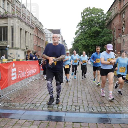 13.09.2026 - Kiel Lauf Yannick Fuchs http://msf.ph/oto/10426387 13.09.2026 09:46:59 Ziel 1402, 2718, 2759, 2779, 4087, 4238, 4940, 5217, 5351, 6074, 6207, 6638, 7731, 7921, 9141, 9385, 10009, 10301, 10322, 10731, 12622, 288, 2527, 3033, 3035, 3361, 3808, 4087, 4906, 6048, 6355, 6577, 6638, 7190, 7213, 7439, 7446, 7675, 7754, 8409, 8887, 8929, 8994, 9832, 10177, 10946, 11859, 11861, 12173, 12552, 12725, 1235, 2587, 5167, 7461, 8524, 9091, 10076, 10224, 10555, 10742, 10744, 11862, 11964, 12635, 167, 181, 3361, 11859 meine-sportfotos.de