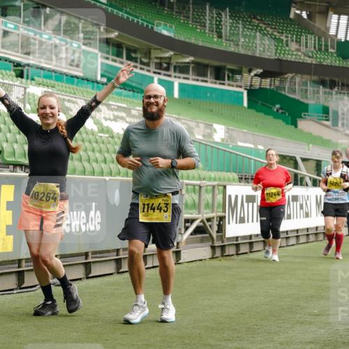 13.09.2026 - 21. swb-Marathon Bremen Michael Burmester http://msf.ph/oto/10426396 13.09.2026 10:49:40 Laufen im Stadion 10407, 10413, 10440, 10627, 10667, 10710, 10754, 10789, 11031, 11254, 11266, 11541, 11712, 11780, 11851, 11942, 11980, 12440, 12471, 12542, 12561, 10137, 10161, 10194, 10202, 10242, 10344, 10430, 10472, 10524, 10535, 10568, 10600, 10651, 10895, 10933, 10970, 10979, 11050, 11181, 11200, 11244, 11296, 11309, 11367, 11457, 11529, 11530, 11546, 11573, 11574, 11579, 11639, 11675, 11709, 11760, 11821, 12089, 12153, 12177, 12178 meine-sportfotos.de