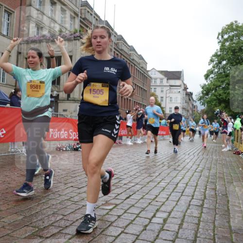 13.09.2026 - Kiel Lauf Yannick Fuchs http://msf.ph/oto/10426415 13.09.2026 11:04:20 Ziel 460, 978, 1204, 1316, 2062, 2654, 2750, 3140, 3141, 3195, 3336, 3961, 3963, 5806, 6010, 6092, 6310, 6962, 6963, 7016, 7451, 7686, 8835, 9806, 10776, 11050, 11151, 11152, 11856, 12179, 643, 978, 1089, 1505, 1699, 1902, 1906, 2262, 2807, 2930, 3120, 3378, 4936, 5007, 5008, 7205, 7413, 7764, 8107, 9180, 9581, 10130, 10567, 10856, 11172, 11381, 11930, 12465, 567, 1554, 2298, 2662, 2758, 4155, 4200, 4758, 4759, 4870, 7157, 8697, 8950, 8951, 8956, 9067, 9980, 9987, 12826 meine-sportfotos.de