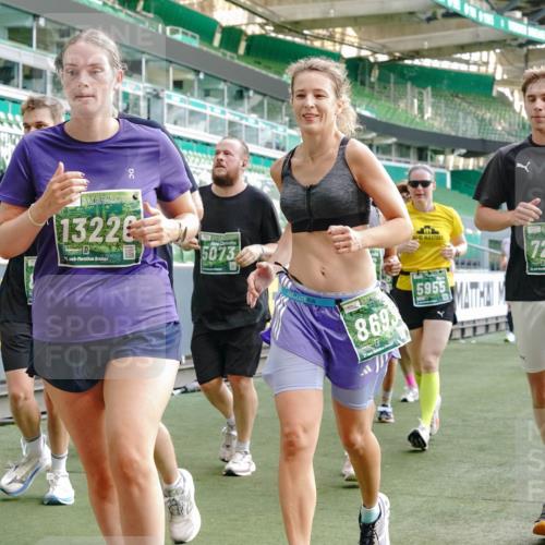 13.09.2026 - 21. swb-Marathon Bremen Michael Burmester http://msf.ph/oto/10426437 13.09.2026 13:25:10 Laufen im Stadion 137, 182, 213, 294, 324, 505, 530, 543, 548, 645, 721, 723, 739, 743, 752, 815, 818, 966, 1273, 1283, 1410, 1443, 1459, 1463, 1471, 1487, 1491, 1504, 1515, 1561, 1597, 1598, 1744, 1828, 1830, 1944, 1953, 2058, 2059, 2095, 2211, 2252, 2267, 2271, 2286, 2298, 2308, 2312, 2323, 2354, 2465, 2483, 2497, 2503, 2506, 2554, 2571, 2591, 2644, 2752, 2762, 2776, 2833, 2878, 2896, 2981, 3005, 3062, 3097, 3142, 3172, 3211, 3259, 3288, 3289, 3298, 3306, 3312, 3329, 3364, 3381, 3390 meine-sportfotos.de