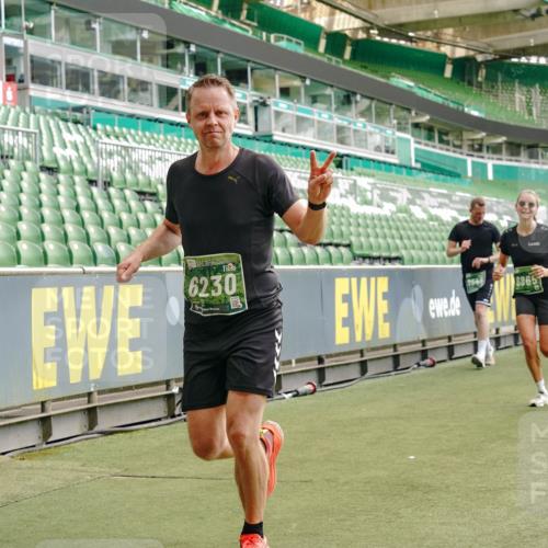 13.09.2026 - 21. swb-Marathon Bremen Michael Burmester http://msf.ph/oto/10426438 13.09.2026 13:02:09 Laufen im Stadion 150, 242, 282, 318, 440, 531, 687, 722, 930, 936, 946, 1006, 1067, 1163, 1250, 1436, 1448, 1582, 1896, 2033, 2047, 2062, 2276, 2292, 2345, 2364, 2370, 2378, 2409, 2421, 2485, 2490, 2491, 2560, 2561, 2627, 2638, 2658, 2666, 2668, 2779, 2781, 2900, 2967, 2987, 3013, 3044, 3114, 3163, 3164, 3187, 3248, 3258, 3294, 3334, 3372, 3374, 3375, 3385, 3392, 3496, 3524, 3526, 3527, 3576, 3585, 3603, 3667, 3721, 3806, 3852, 3893, 3938, 3983, 4000, 4133, 4506, 4558 meine-sportfotos.de