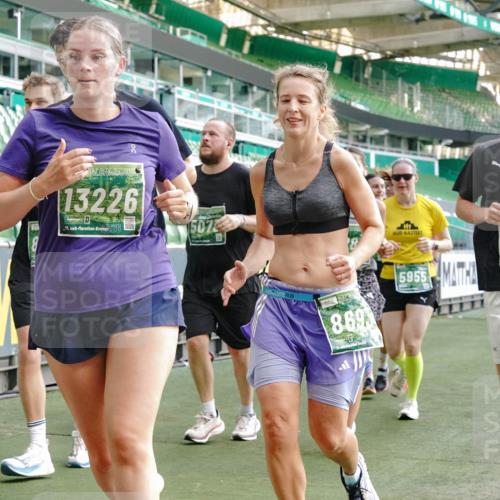 13.09.2026 - 21. swb-Marathon Bremen Michael Burmester http://msf.ph/oto/10426445 13.09.2026 13:25:10 Laufen im Stadion 137, 182, 213, 294, 324, 505, 530, 543, 548, 645, 721, 723, 739, 743, 752, 815, 818, 966, 1273, 1283, 1410, 1443, 1459, 1463, 1471, 1487, 1491, 1504, 1515, 1561, 1597, 1598, 1744, 1828, 1830, 1944, 1953, 2058, 2059, 2095, 2211, 2252, 2267, 2271, 2286, 2298, 2308, 2312, 2323, 2354, 2465, 2483, 2497, 2503, 2506, 2554, 2571, 2591, 2644, 2752, 2762, 2776, 2833, 2878, 2896, 2981, 3005, 3062, 3097, 3142, 3172, 3211, 3259, 3288, 3289, 3298, 3306, 3312, 3329, 3364, 3381, 3390 meine-sportfotos.de