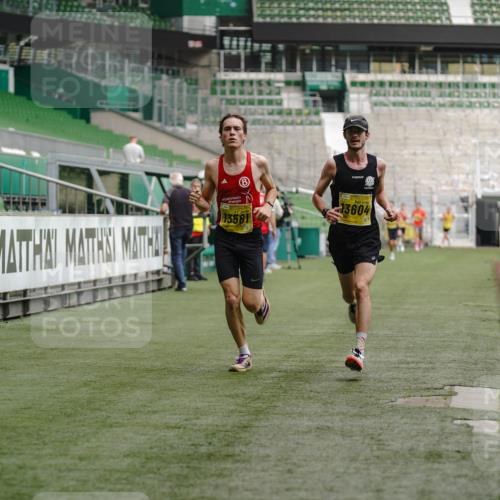 13.09.2026 - 21. swb-Marathon Bremen Michael Burmester http://msf.ph/oto/10426468 13.09.2026 10:16:46 Laufen im Stadion 10597, 12272, 13501, 13510, 13515, 13517, 13522, 13542, 13547, 13561, 13567, 13569, 13576, 13579, 13604, 13623, 13627, 13635 meine-sportfotos.de